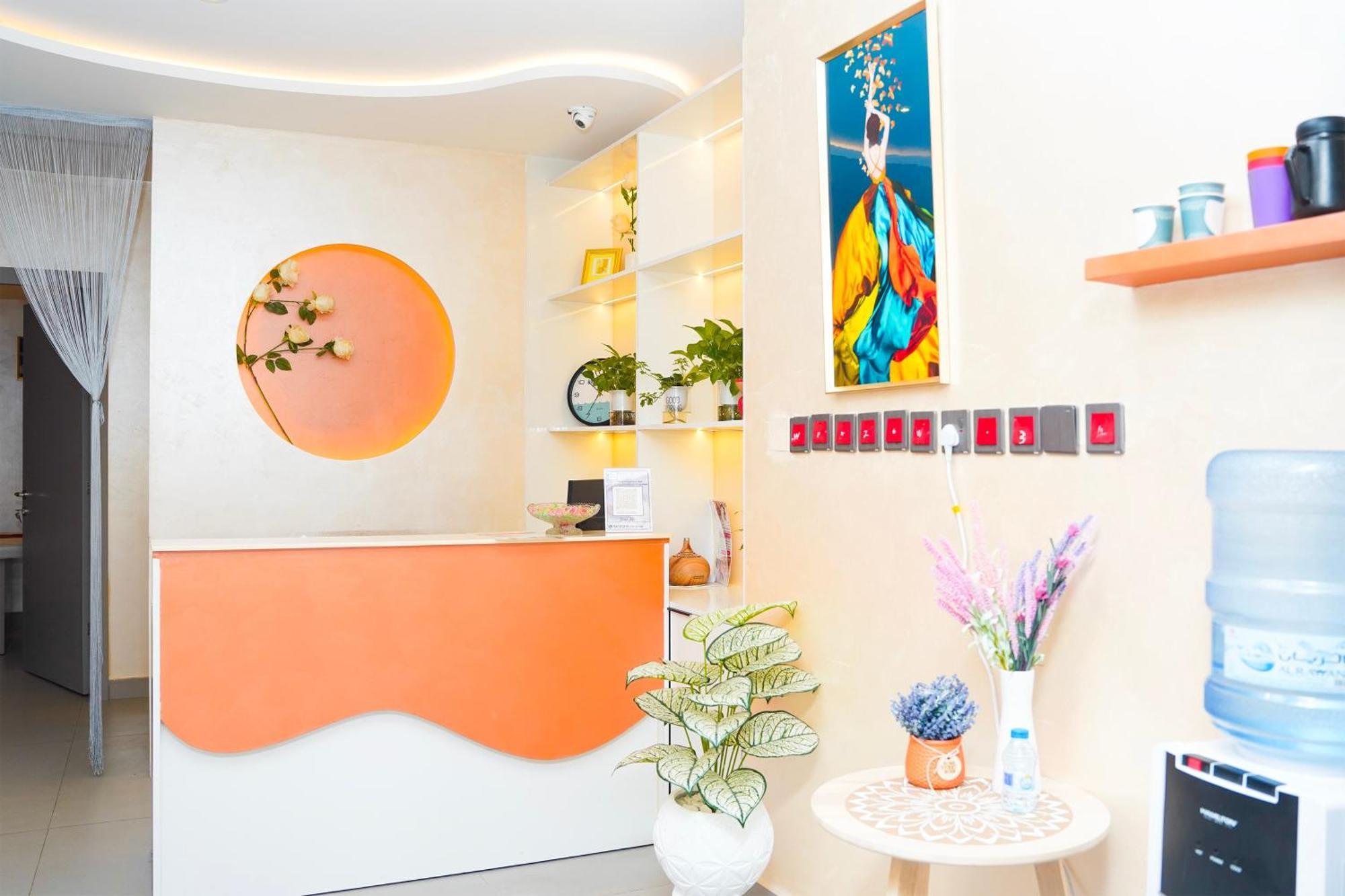 Al Bayrahaa Hotel Apartments 锡卜 外观 照片
