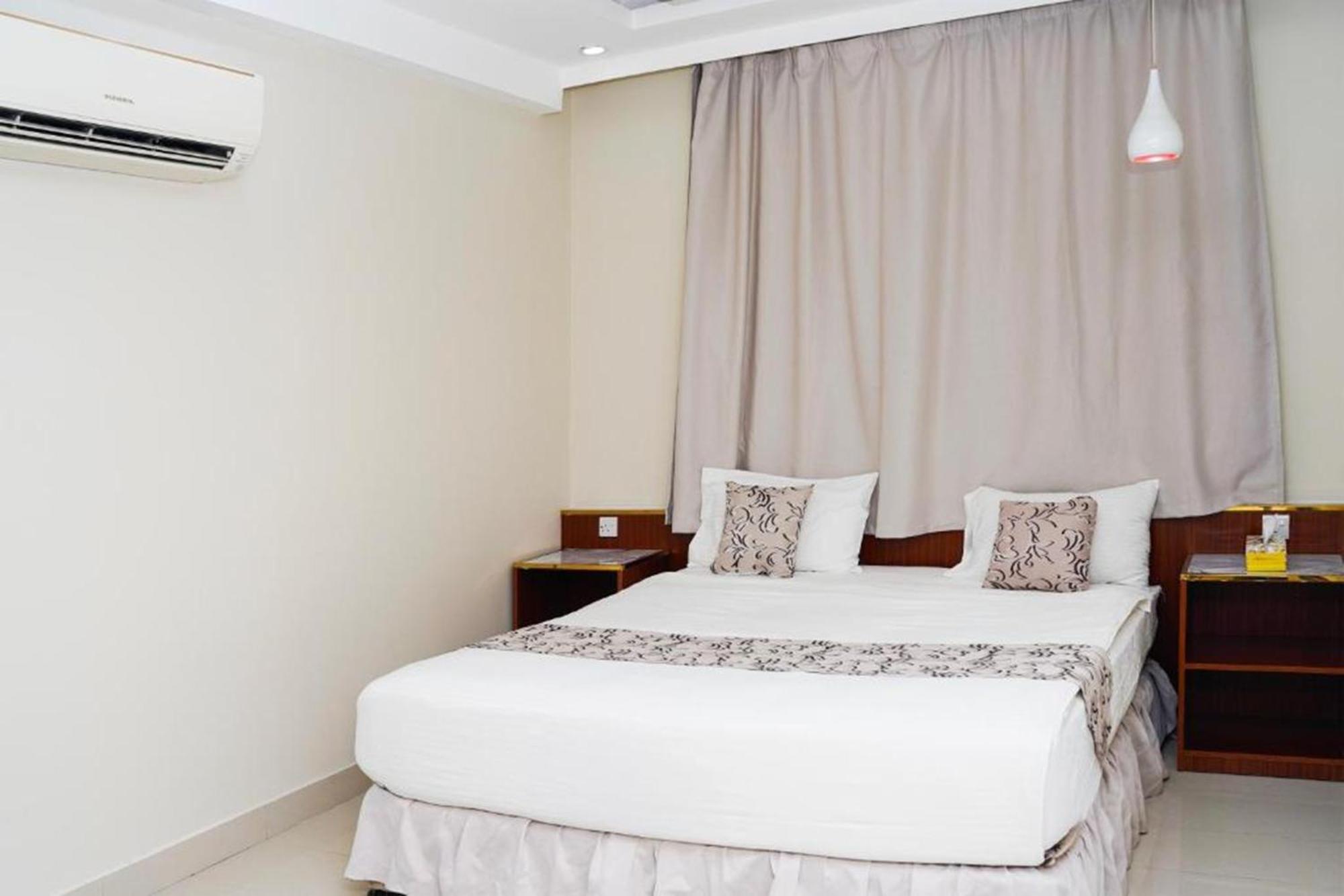 Al Bayrahaa Hotel Apartments 锡卜 外观 照片