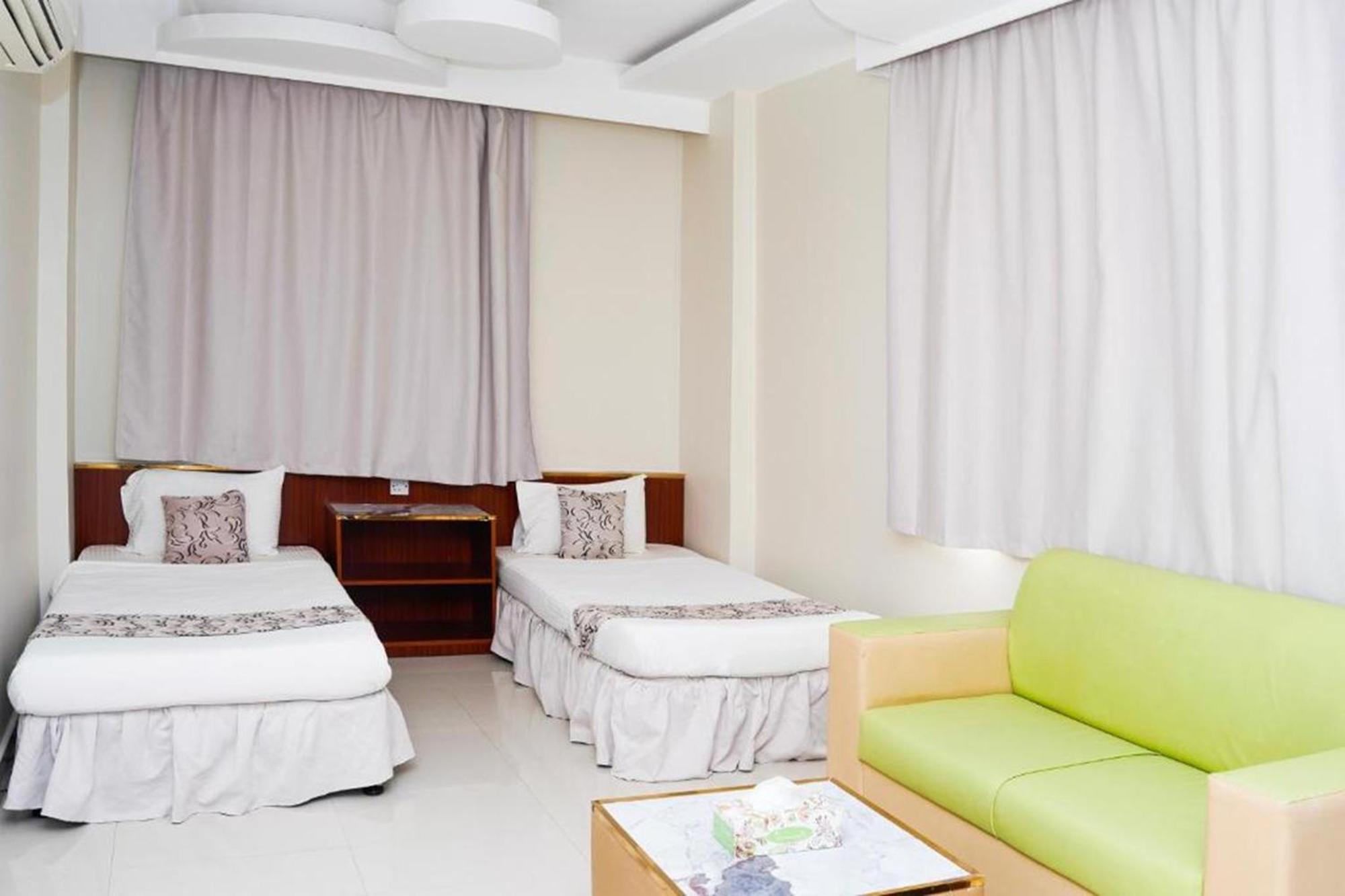 Al Bayrahaa Hotel Apartments 锡卜 外观 照片