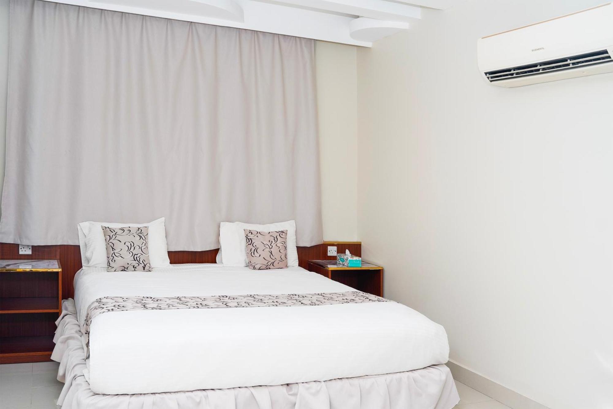 Al Bayrahaa Hotel Apartments 锡卜 外观 照片