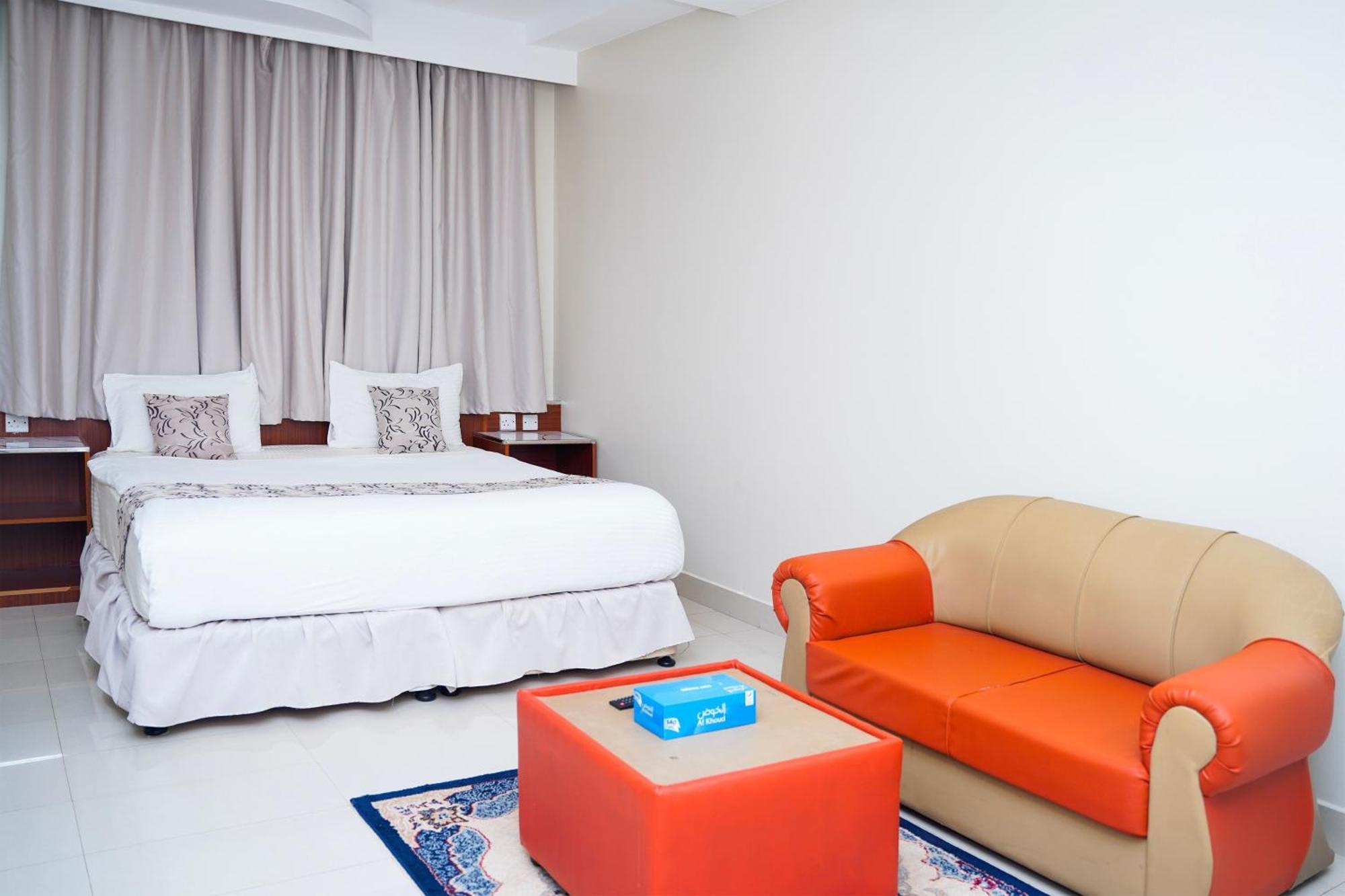 Al Bayrahaa Hotel Apartments 锡卜 外观 照片